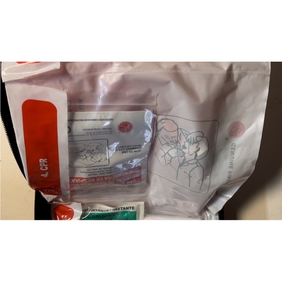 Genuine First Aid Kit - Picture 8 of 9